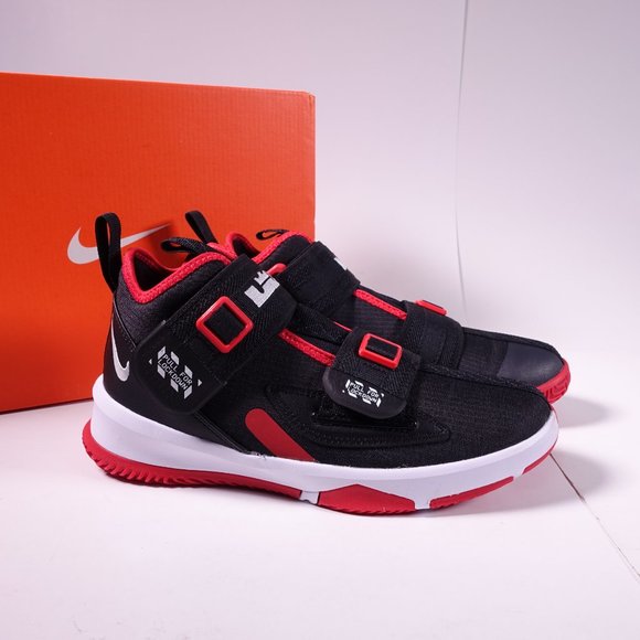 lebron soldier youth size 3